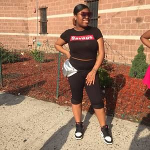 Meet your Posher, Lisa